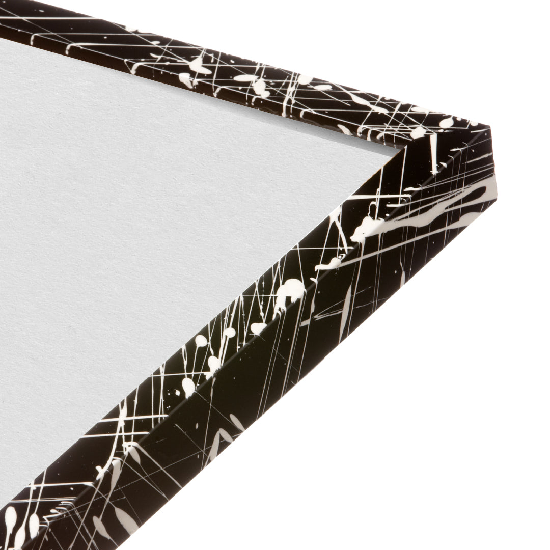 picture frame corner close up