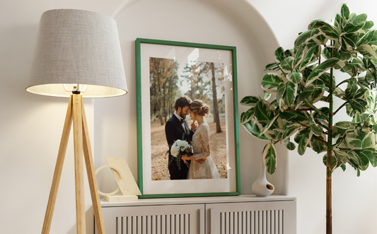 How to Choose Wedding Picture Frames that Stand Out