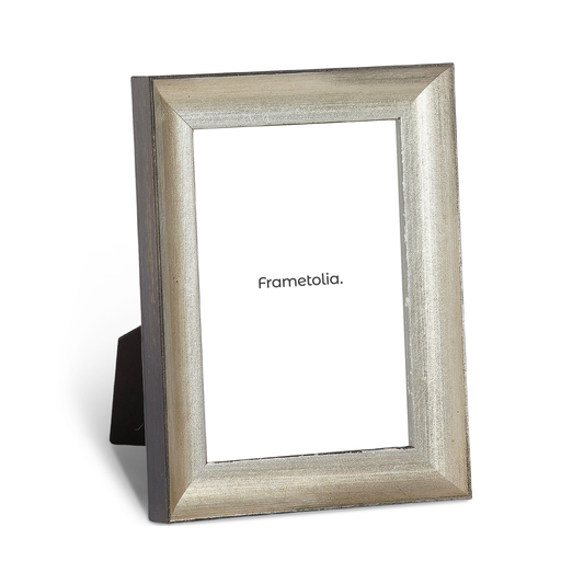 Cool Silver Medium Width Table Top Frame