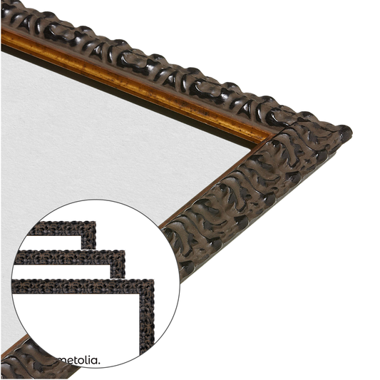 corner close up of the frame