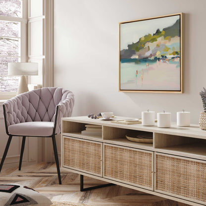 [LIFESTYLE], Picture of art in a room
