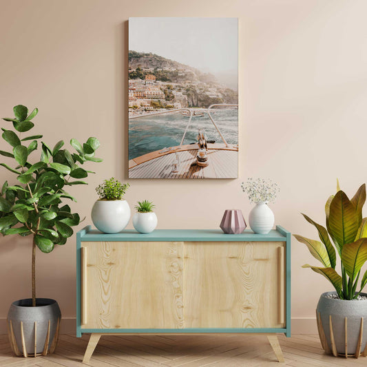 [LIFESTYLE], Picture of art in a room