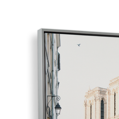 [color:Polished Chrome], Picture of corner of frame
