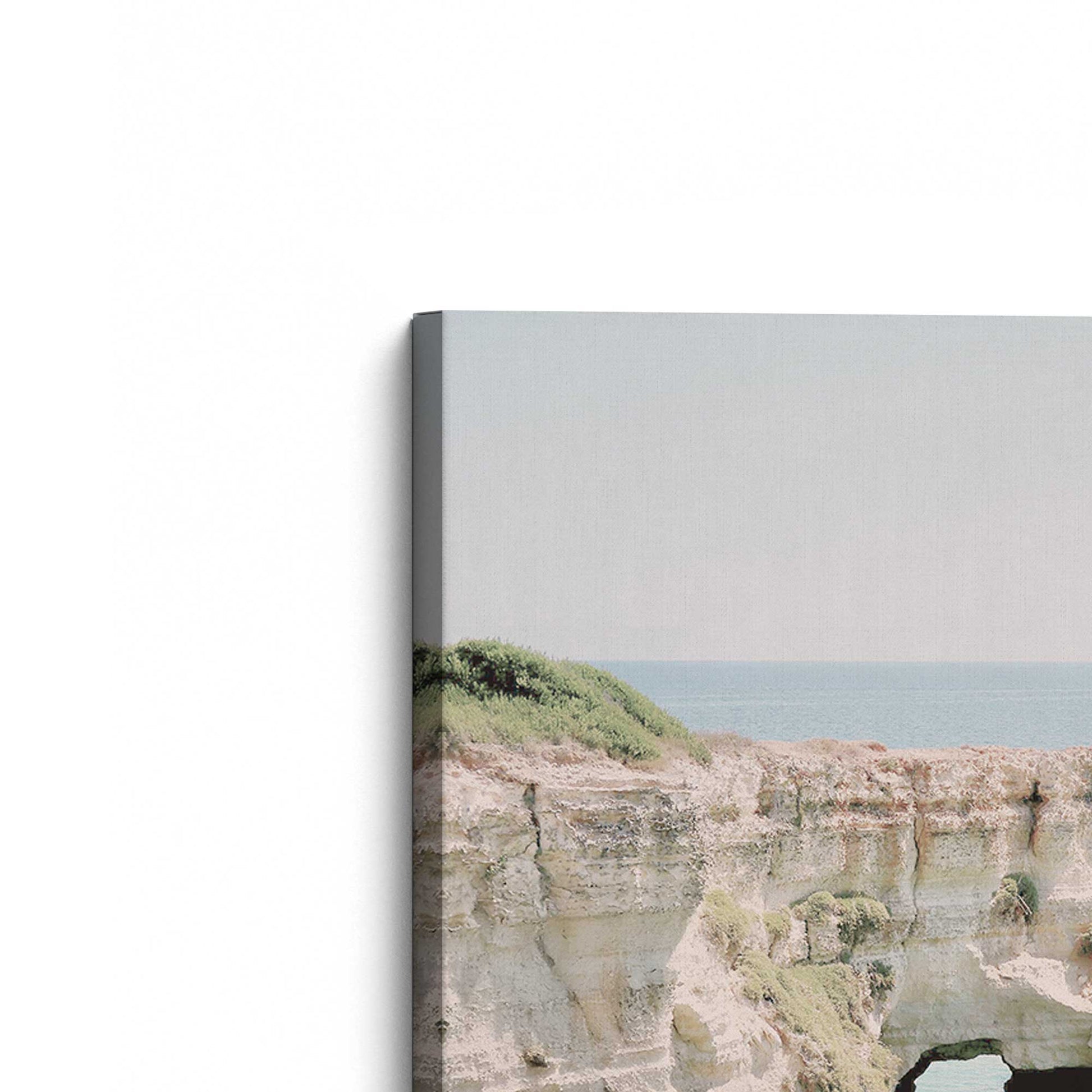 [Color:Stretched Canvas], Picture of the corner of the art