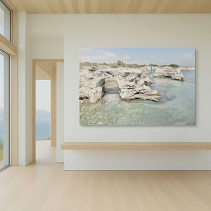 [LIFESTYLE],[SPECIAL], the art hanging in a room