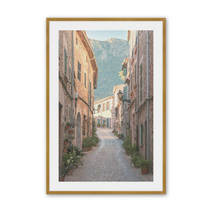 [Color:Polished Gold], Picture of art in a Polished Gold frame