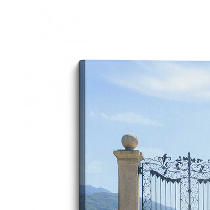 [Color:Stretched Canvas], Picture of the corner of the art