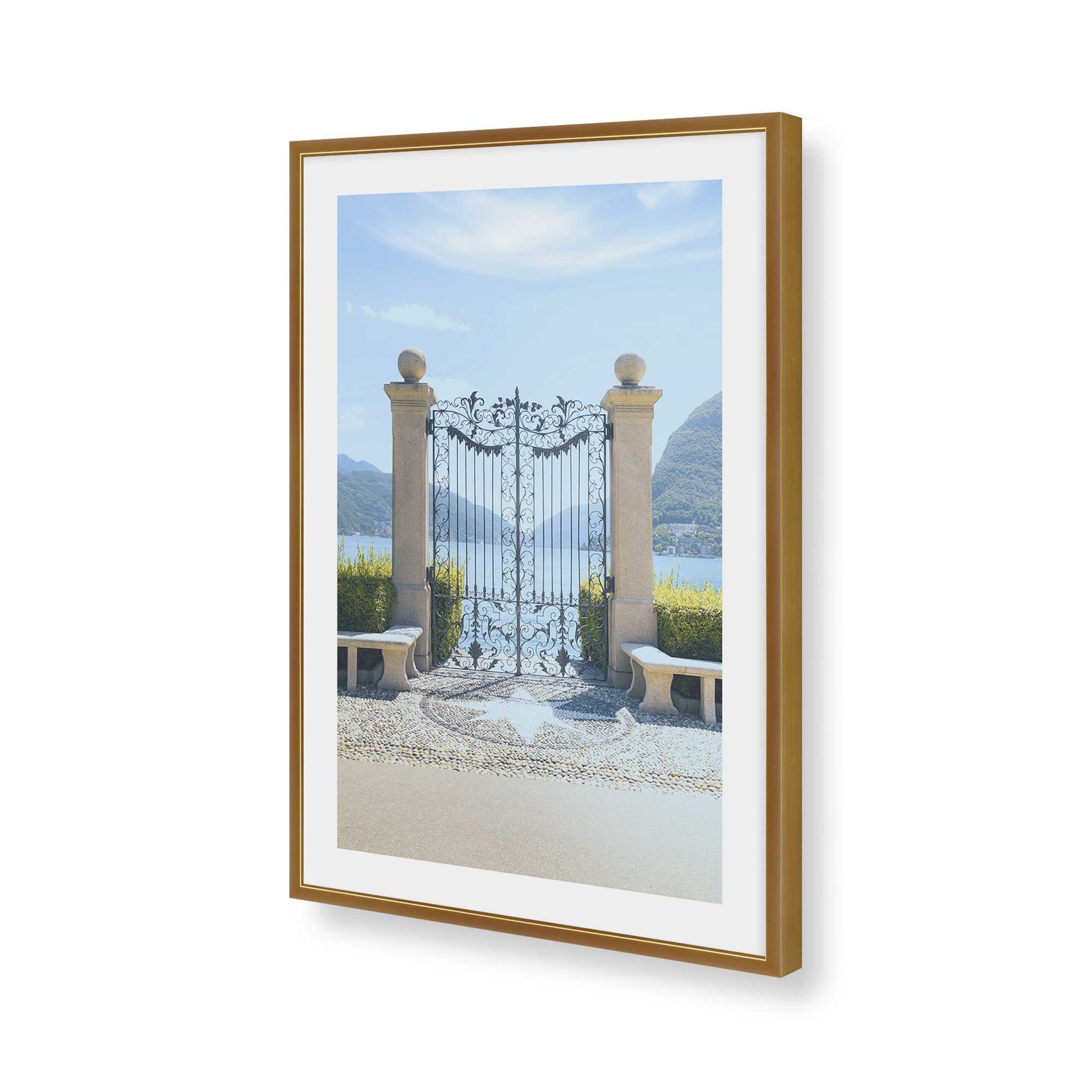 [Color:Polished Gold], Picture of art in a Polished Gold frame of the corner