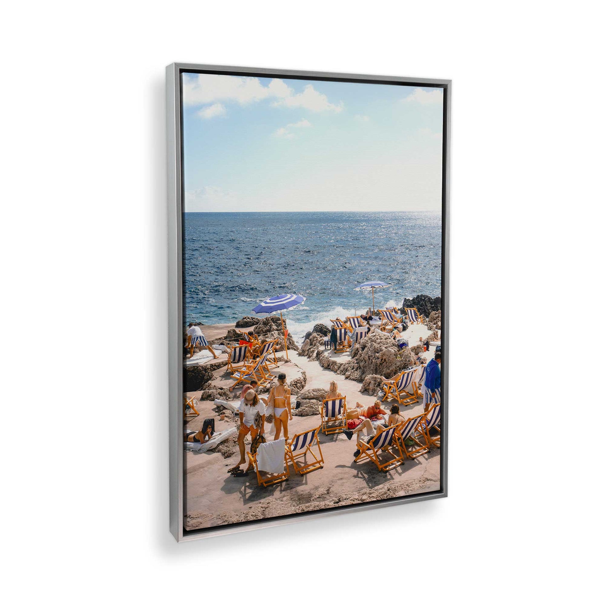 [Color:Polished Chrome], Picture of the corner of the art
