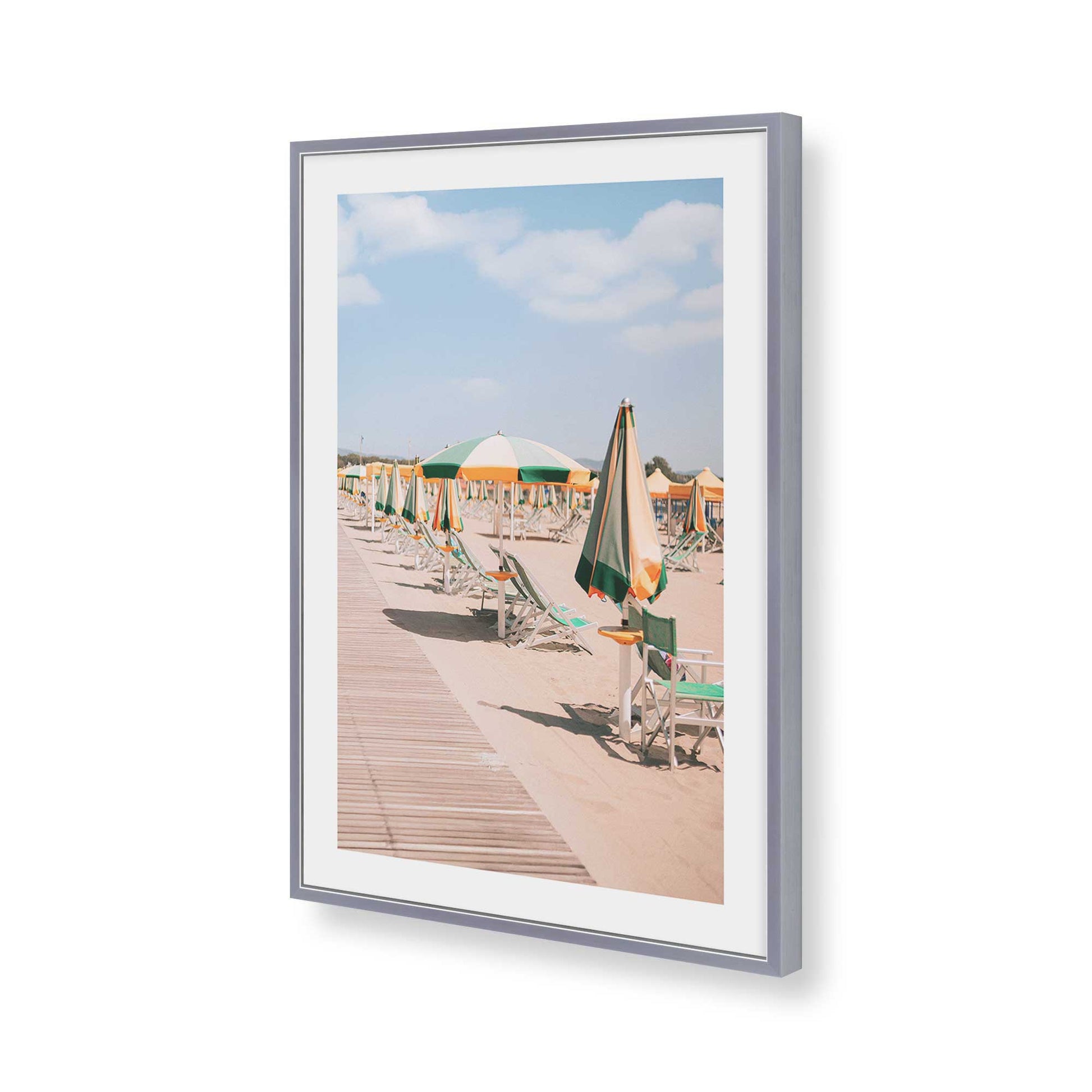 [Color:Polished Chrome], Picture of art in a Polished Chrome frame of the corner