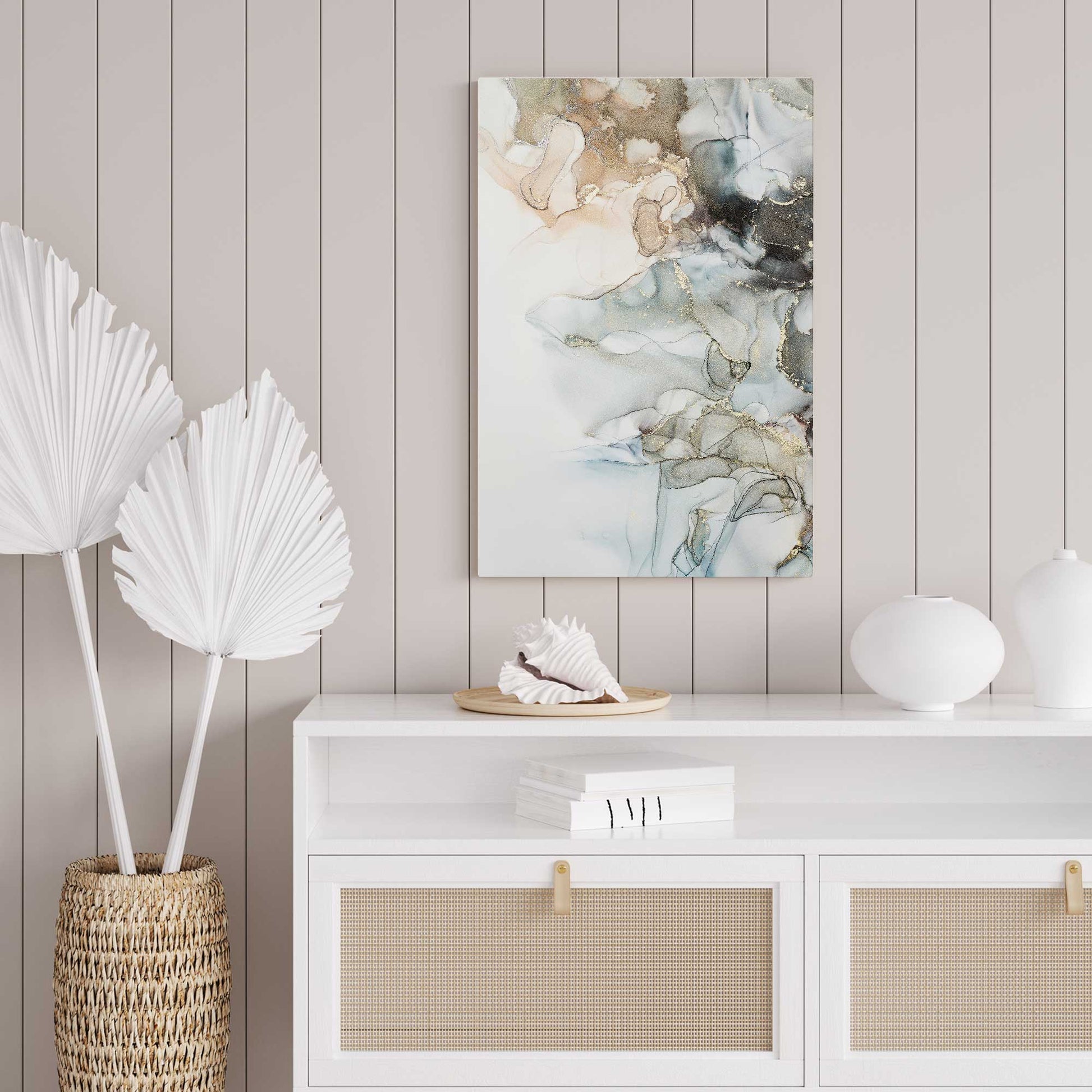 [LIFESTYLE], Picture of art in a room