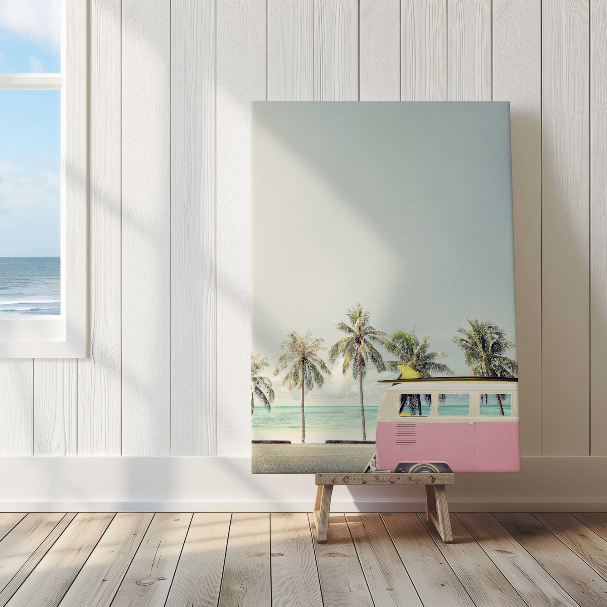 [LIFESTYLE], Picture of art in a room