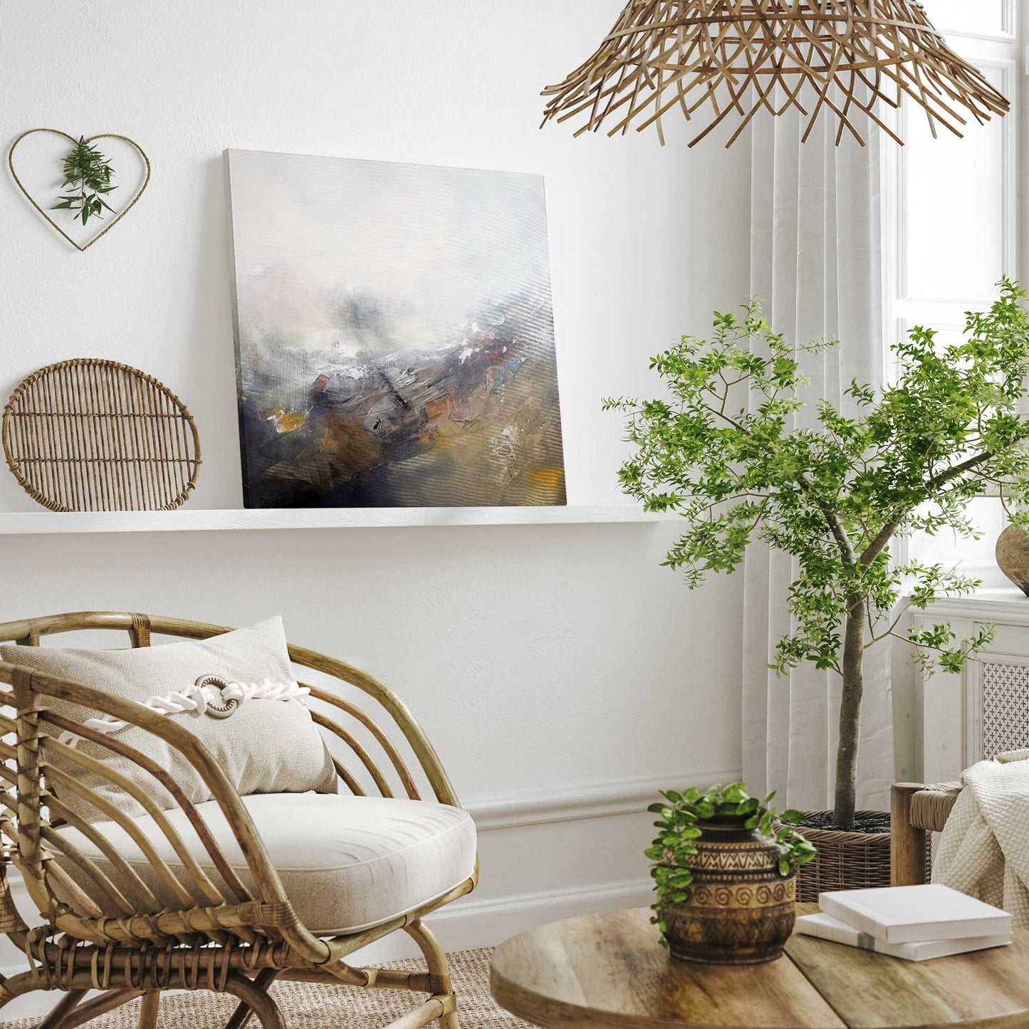 [LIFESTYLE], Picture of art in a room