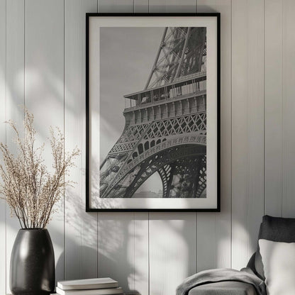 [LIFESTYLE], Picture of art in a room