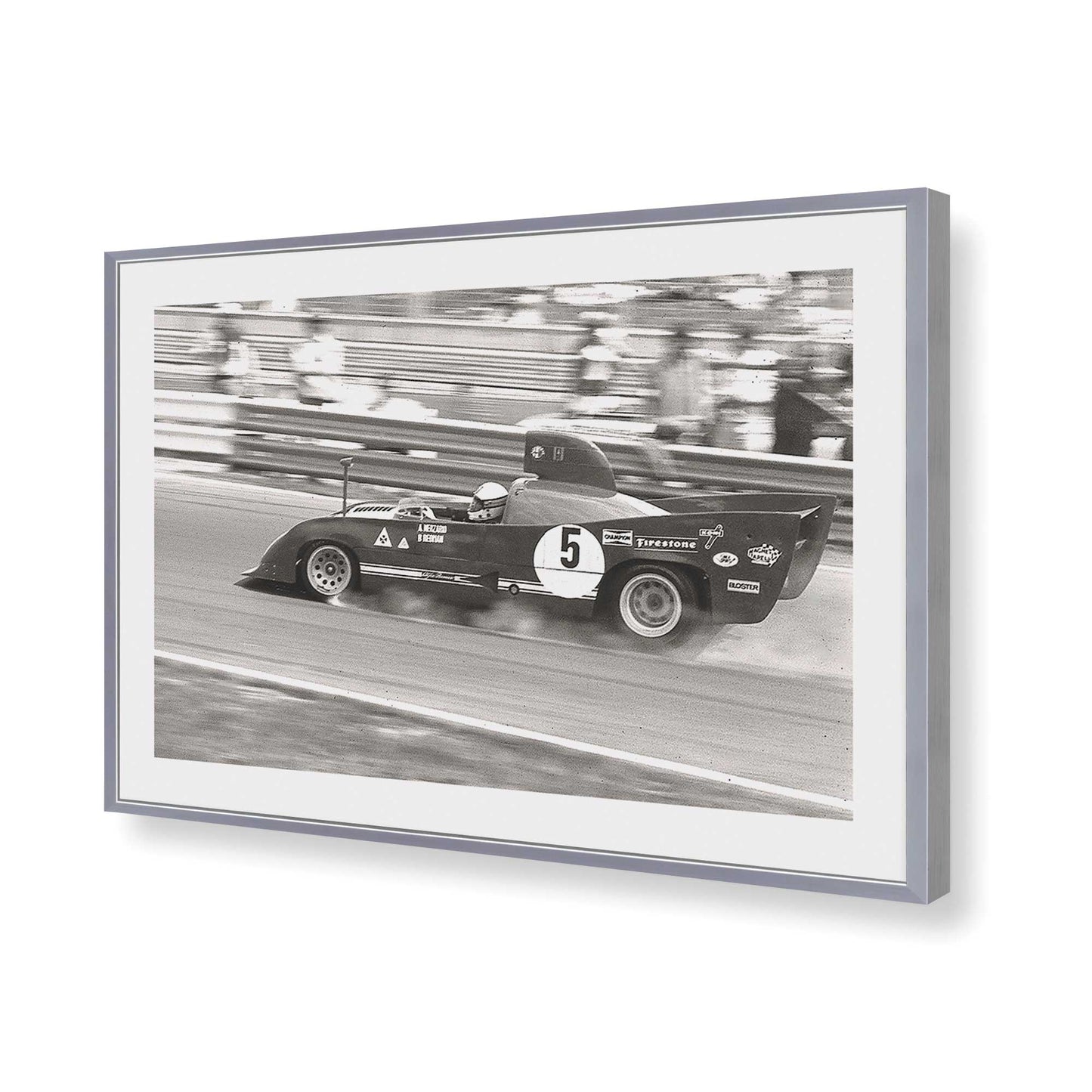 [Color:Polished Chrome], Picture of art in a Polished Chrome frame of the corner