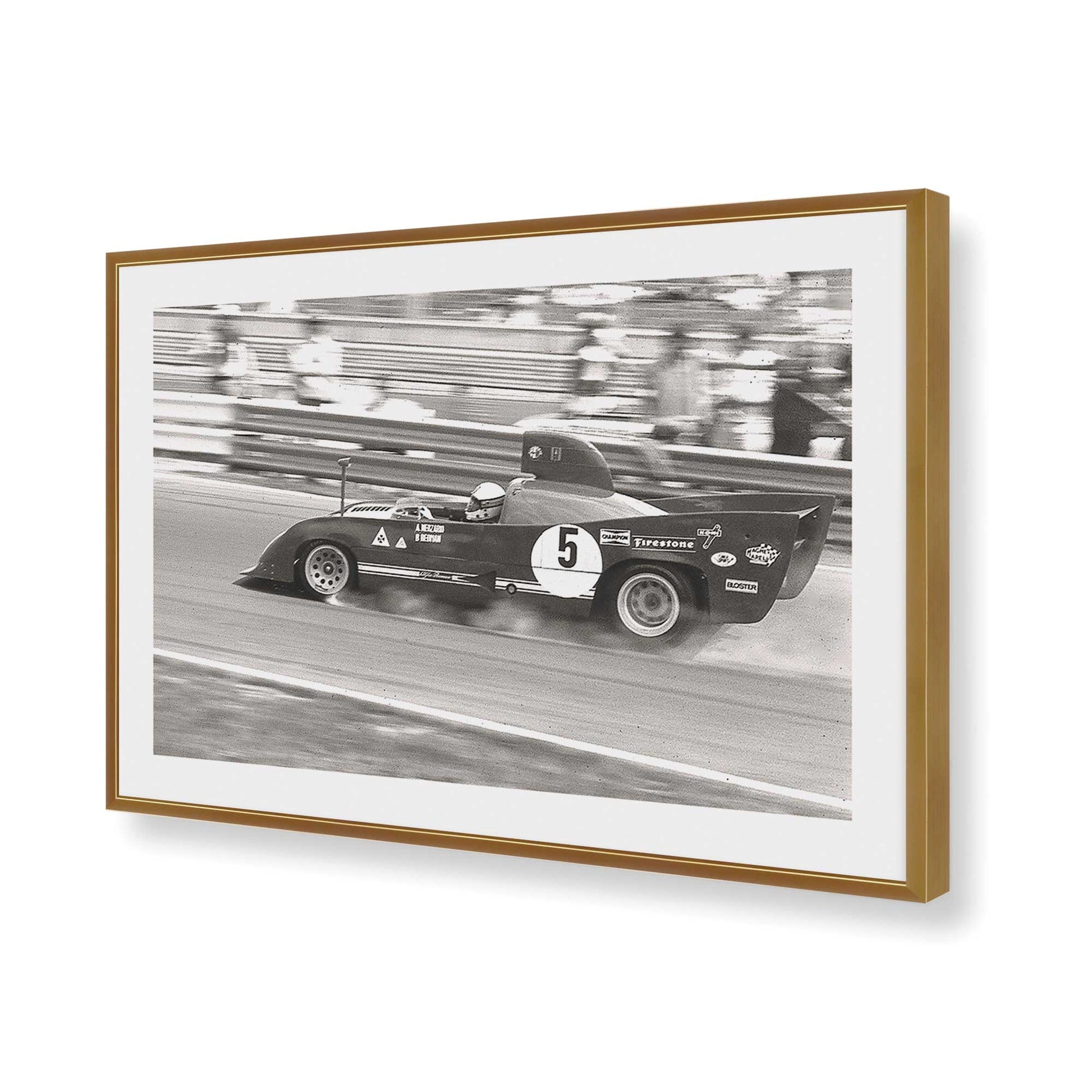 [Color:Polished Gold], Picture of art in a Polished Gold frame of the corner