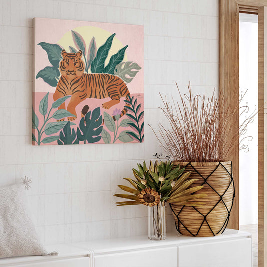 [LIFESTYLE], Picture of art in a room