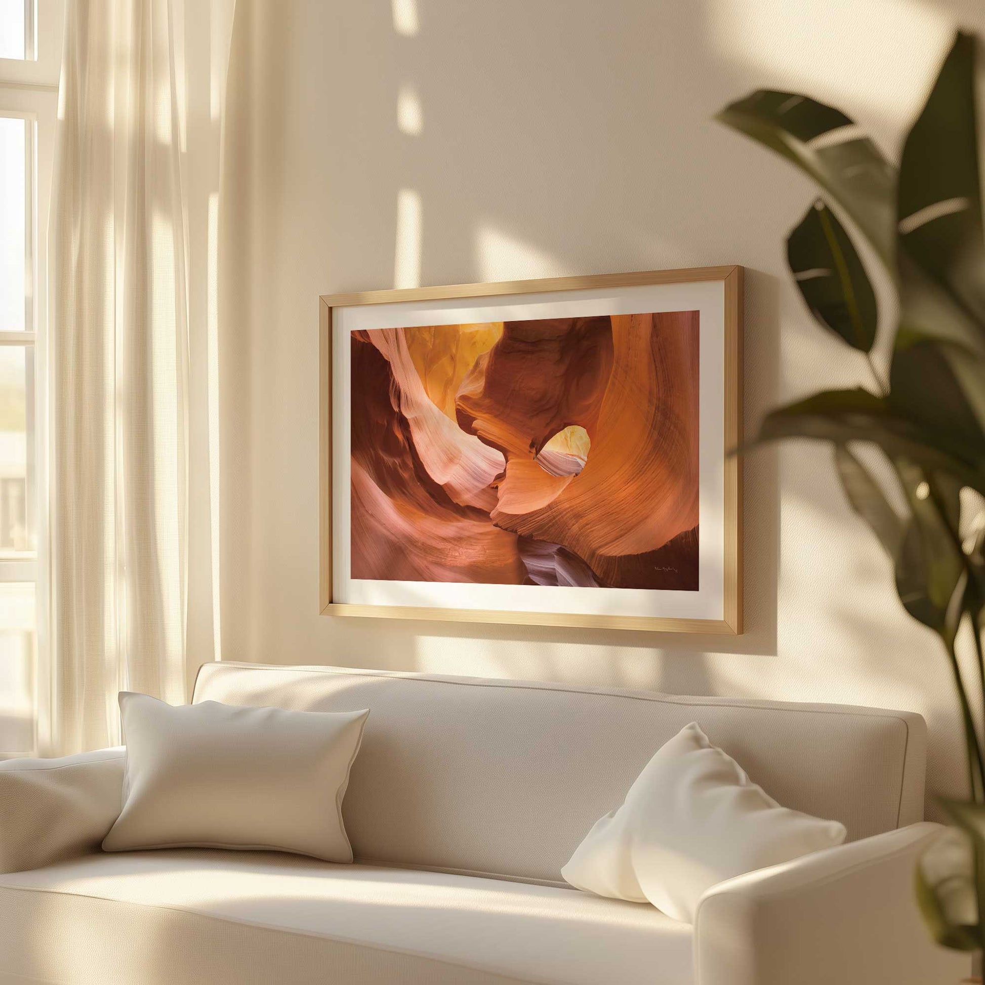 [LIFESTYLE], Picture of art in a room
