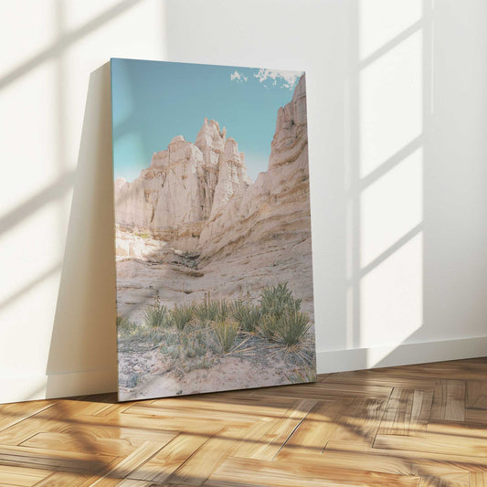 [LIFESTYLE], Picture of art in a room