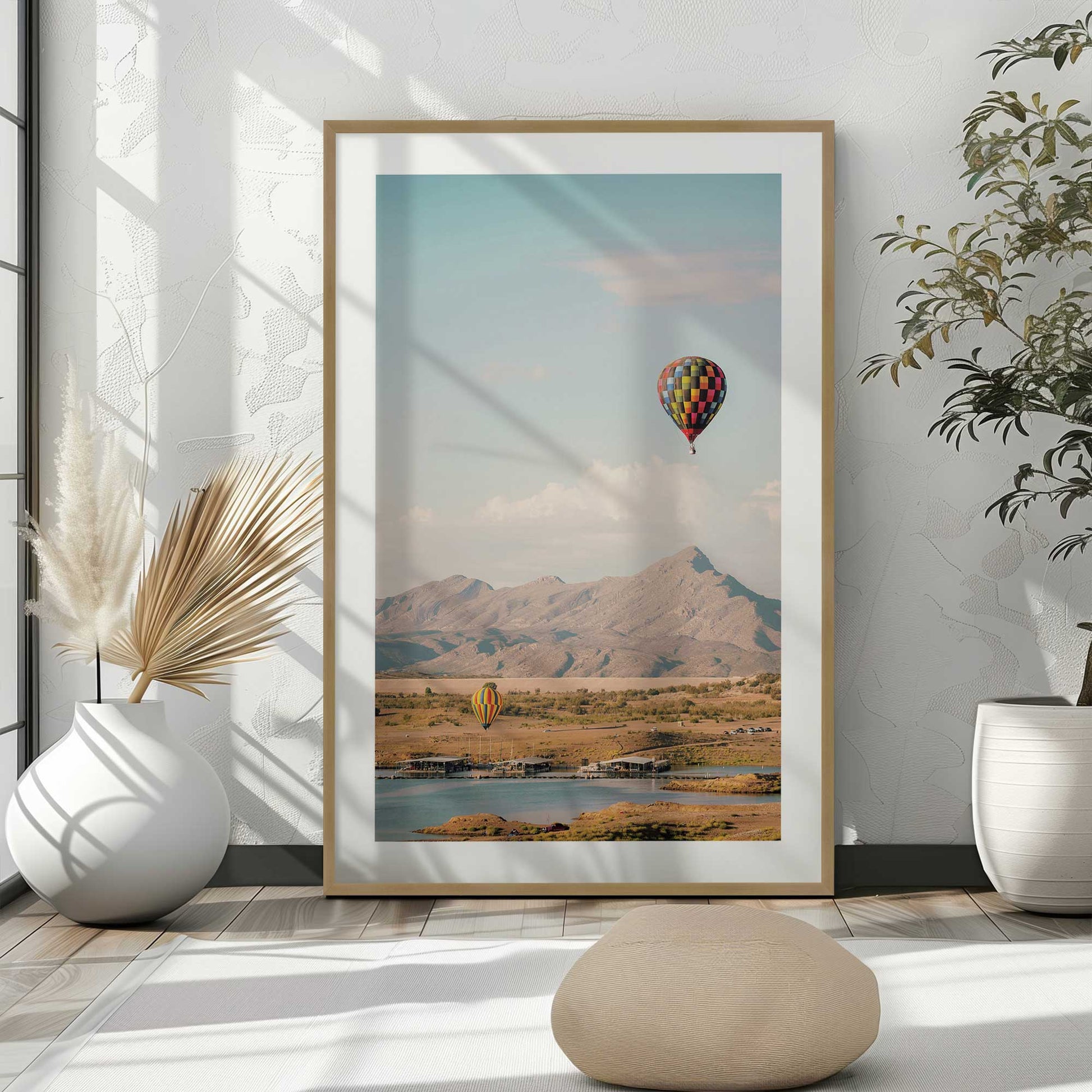 [LIFESTYLE], Picture of art in a room