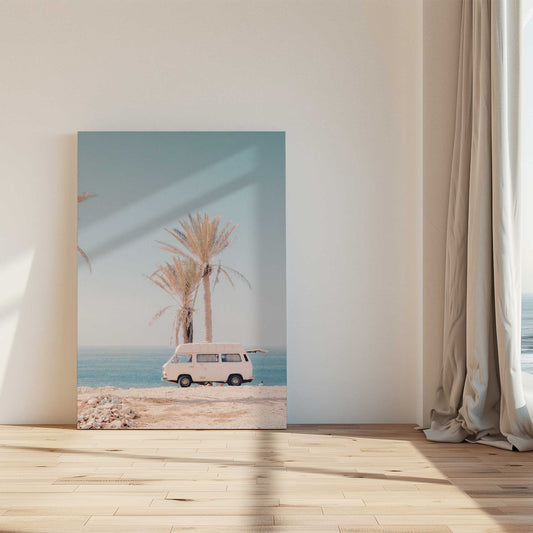 [LIFESTYLE], Picture of art in a room