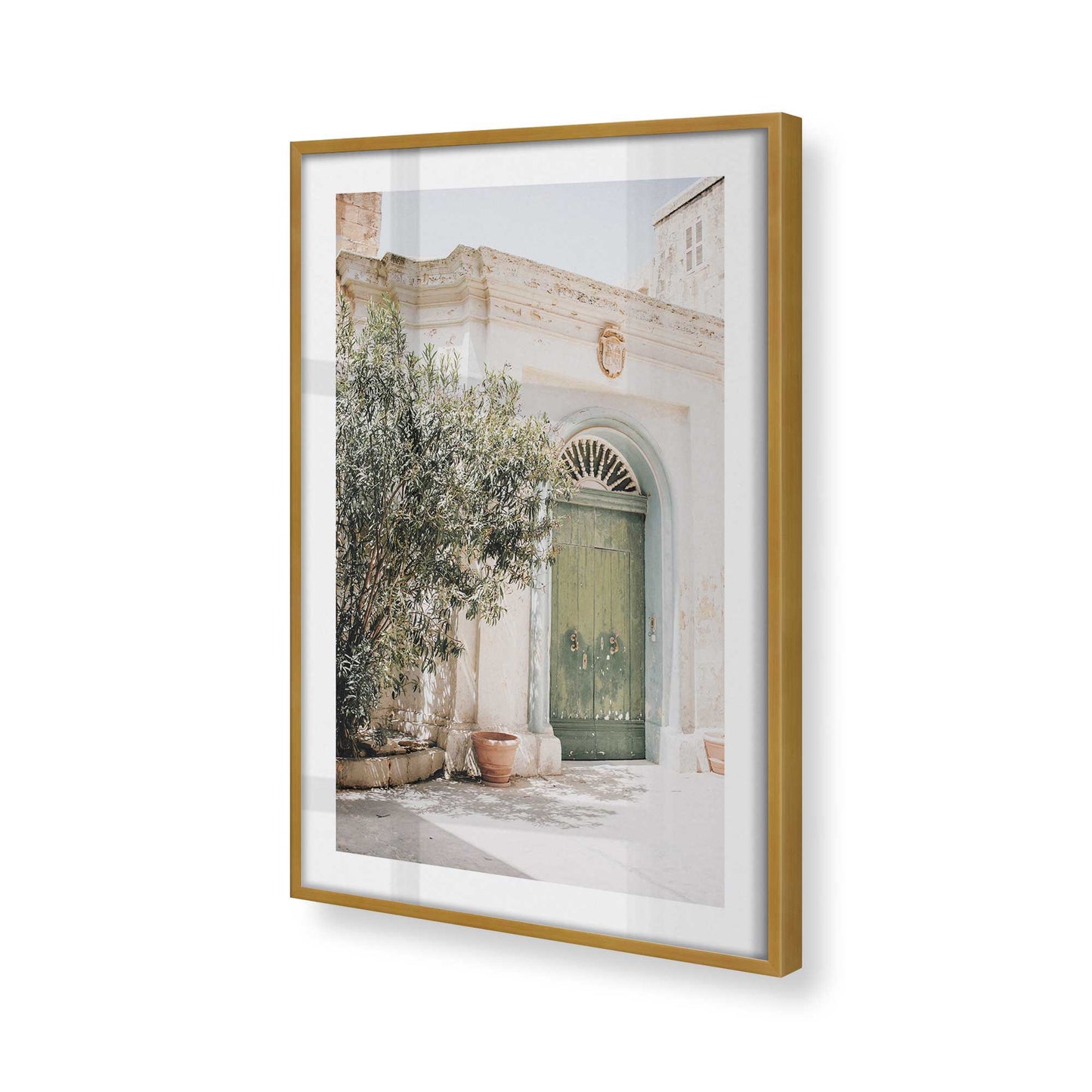 [Color:Polished Gold], Picture of art in a Polished Gold frame of the corner