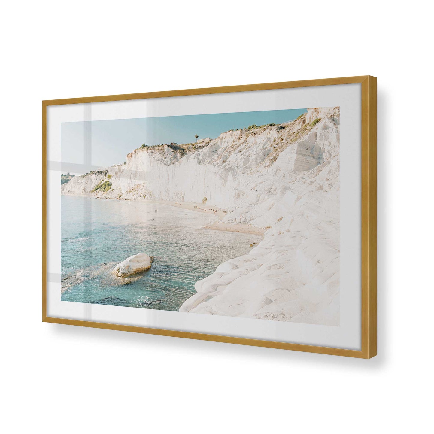 [Color:Polished Gold], Picture of art in a Polished Gold frame of the corner