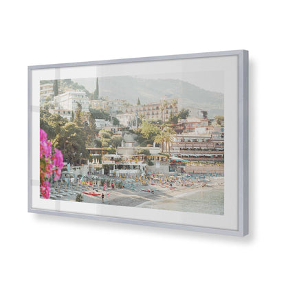 [Color:Polished Chrome], Picture of art in a Polished Chrome frame of the corner