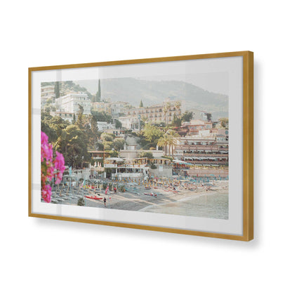 [Color:Polished Gold], Picture of art in a Polished Gold frame of the corner