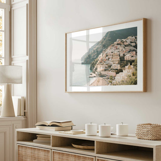 [LIFESTYLE], Picture of art in a room