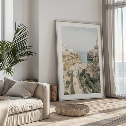 [LIFESTYLE], Picture of art in a room