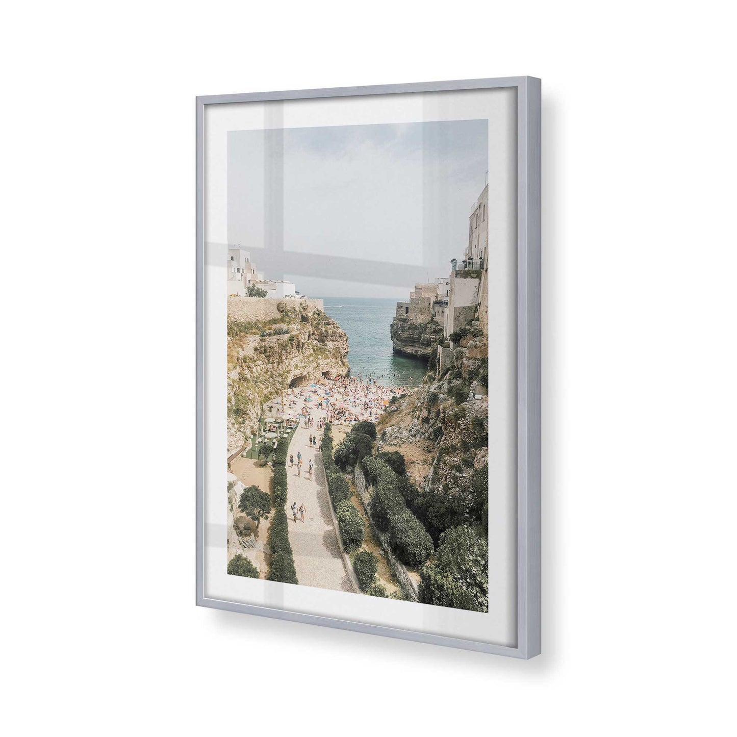 [Color:Polished Chrome], Picture of art in a Polished Chrome frame of the corner