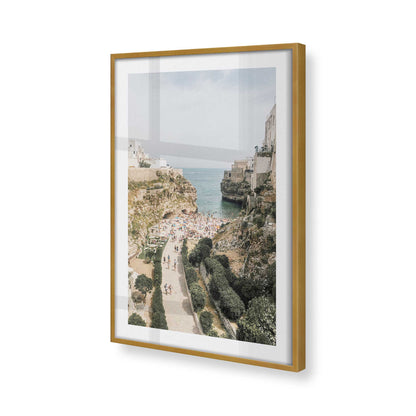 [Color:Polished Gold], Picture of art in a Polished Gold frame of the corner