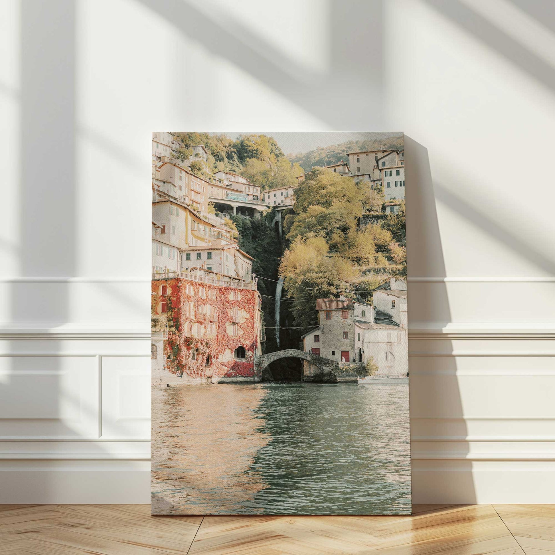 [LIFESTYLE], Picture of art in a room