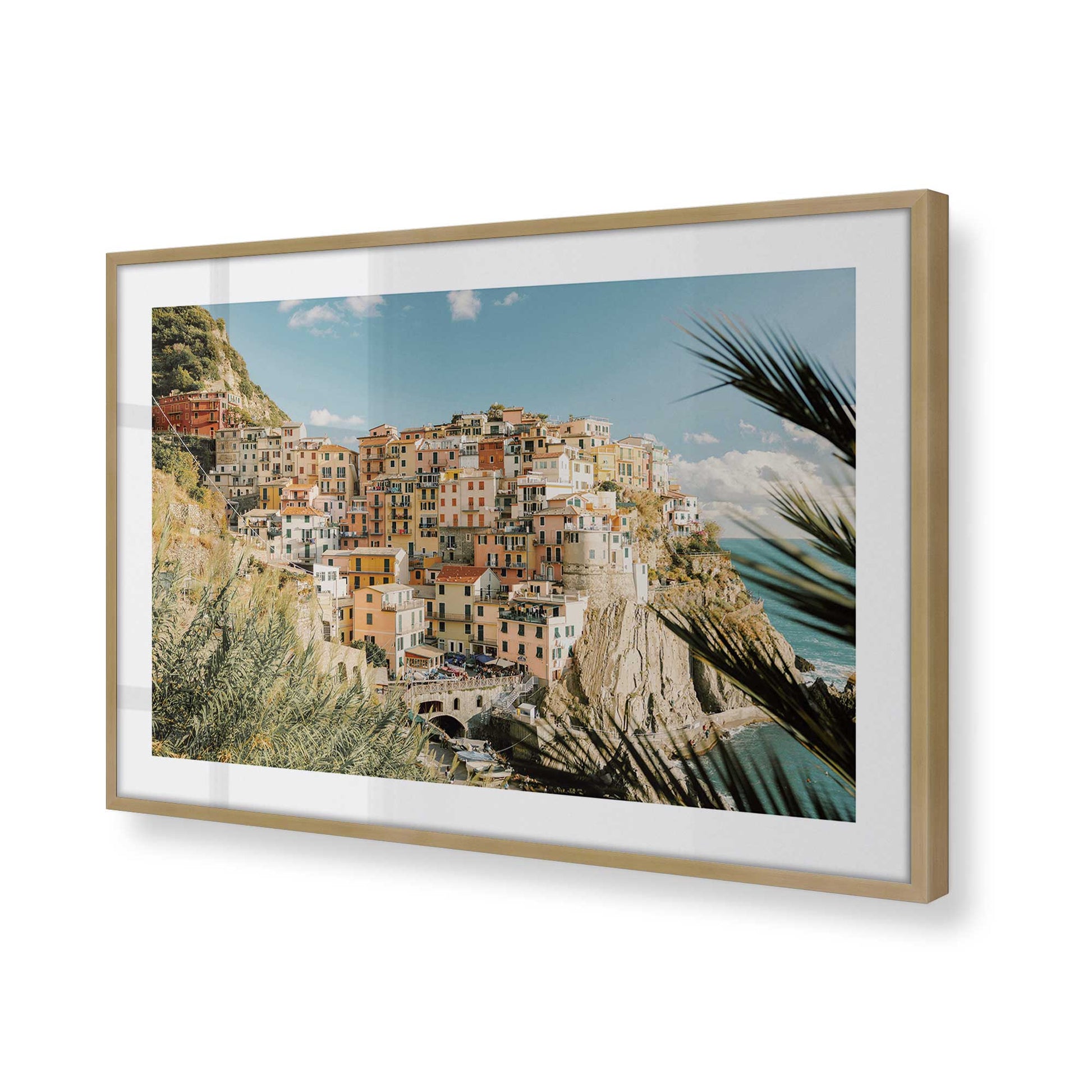 [Color:Brushed Gold], Picture of art in a Brushed Gold frame of the corner