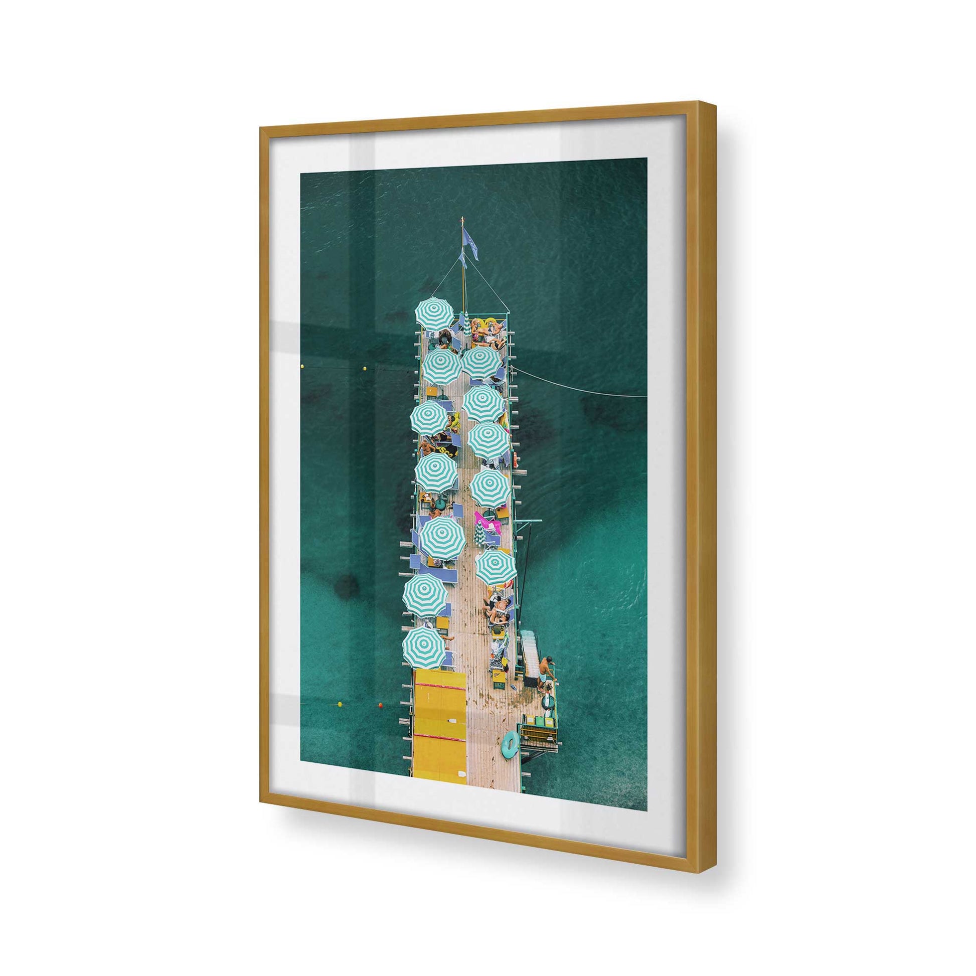 [Color:Polished Gold], Picture of art in a Polished Gold frame of the corner