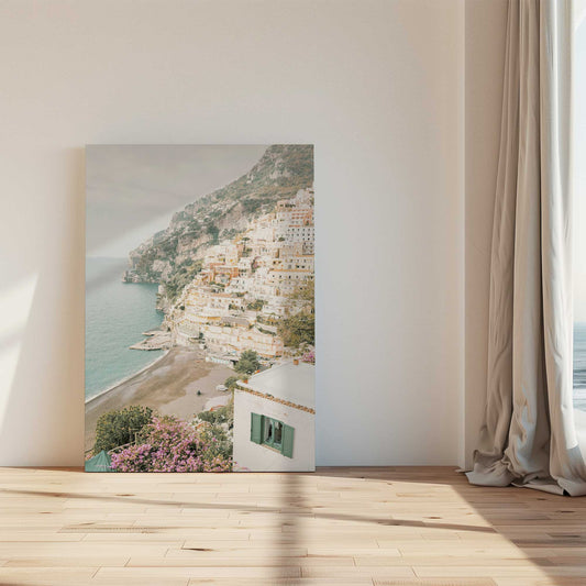 [LIFESTYLE], Picture of art in a room