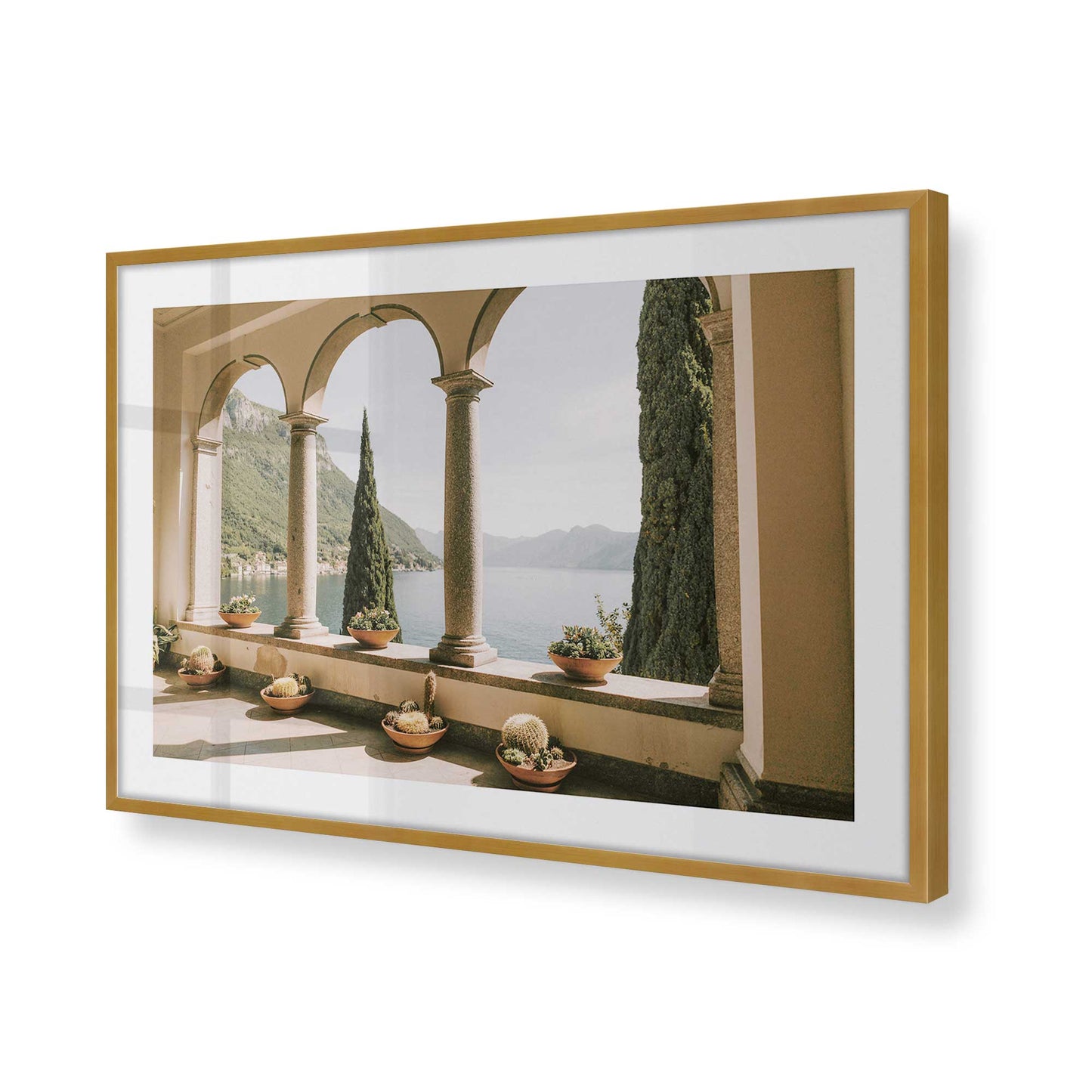 [Color:Polished Gold], Picture of art in a Polished Gold frame of the corner