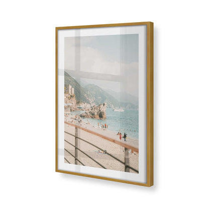 [Color:Polished Gold], Picture of art in a Polished Gold frame of the corner