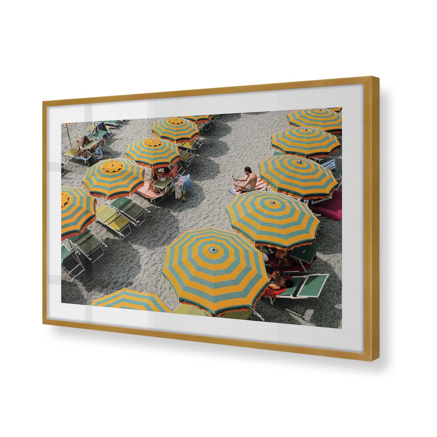 [Color:Polished Gold], Picture of art in a Polished Gold frame of the corner