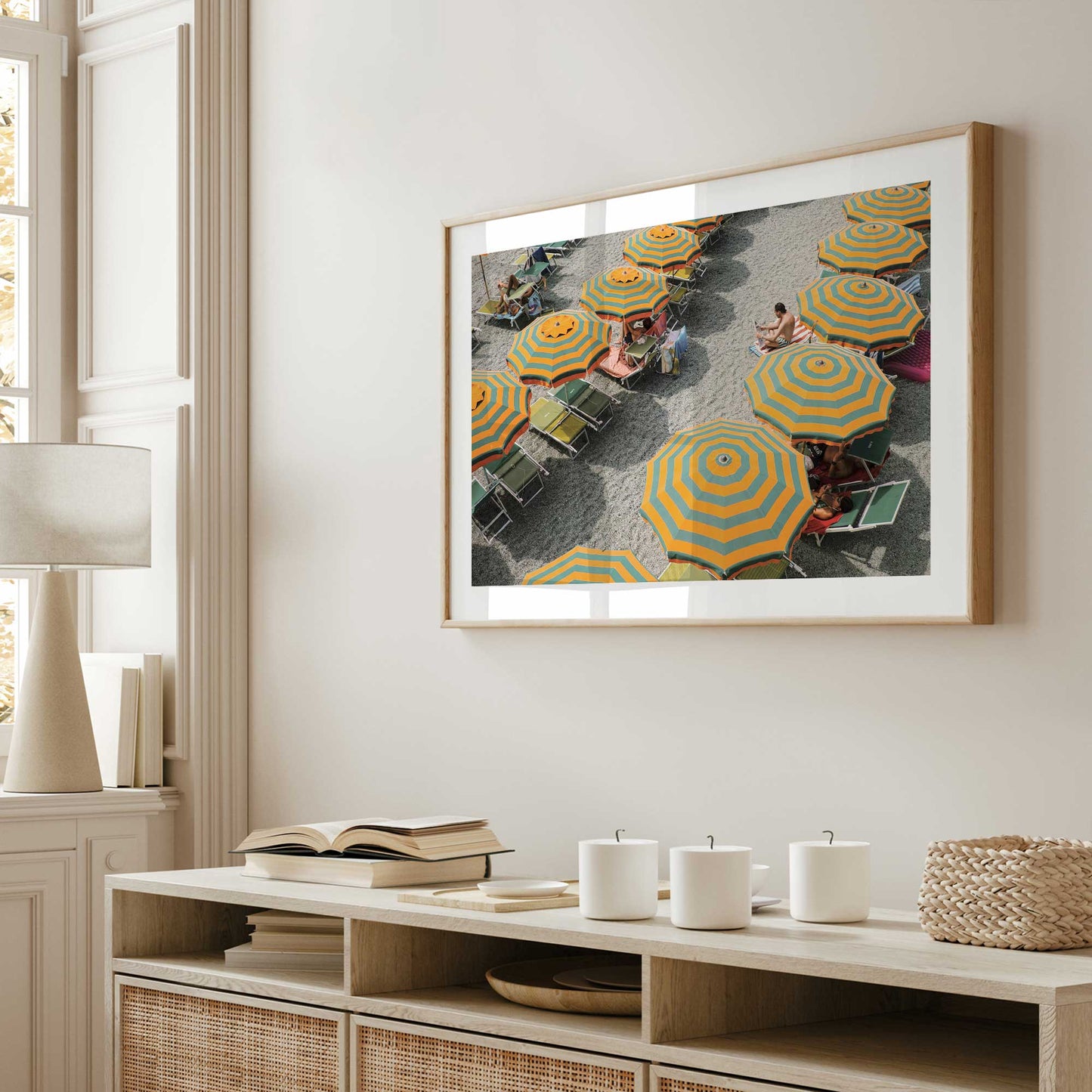 [LIFESTYLE], Picture of art in a room
