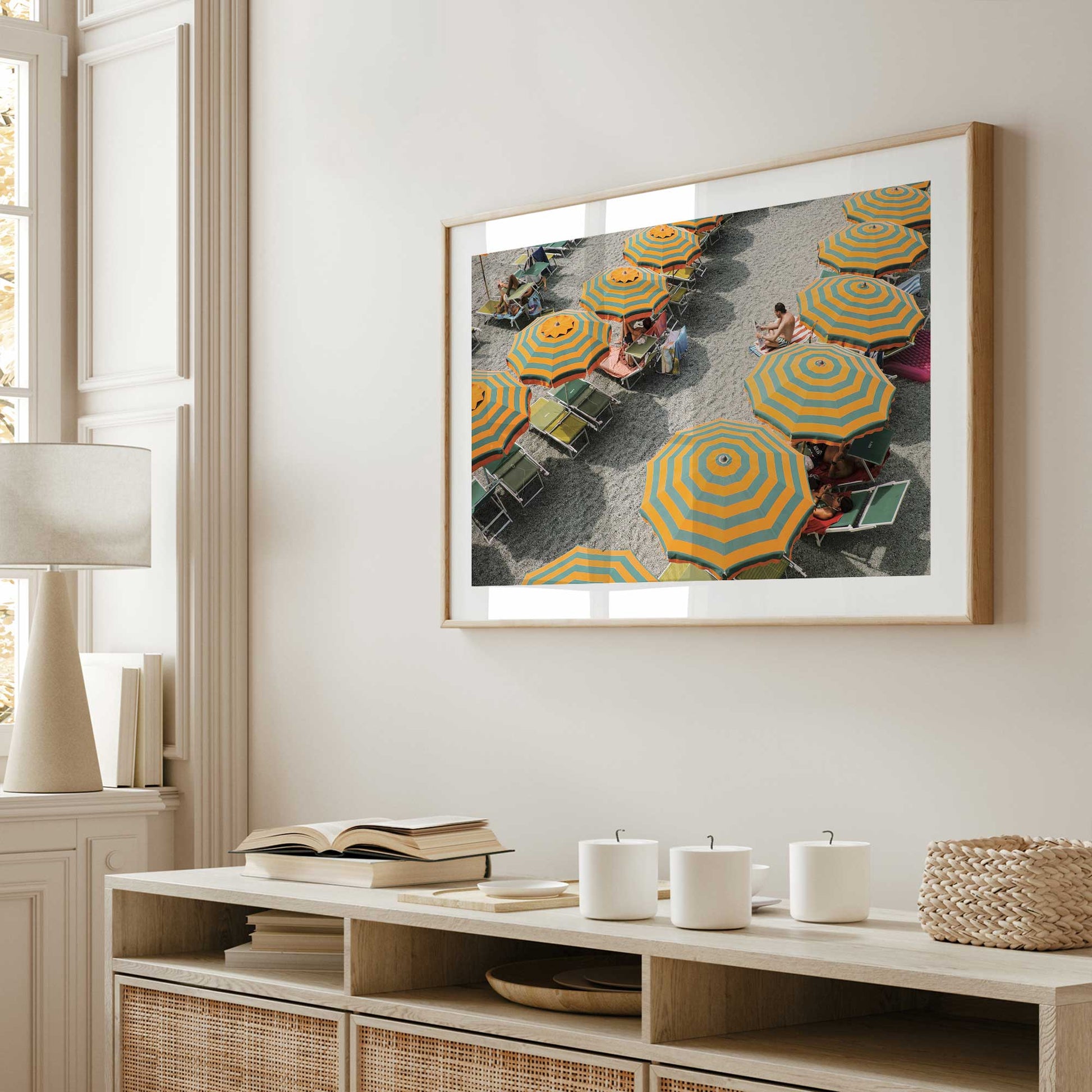 [LIFESTYLE], Picture of art in a room