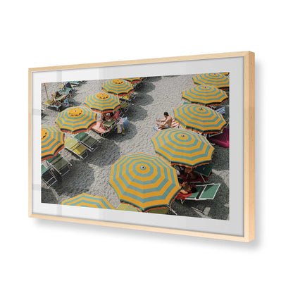 [Color:Raw Maple], Picture of art in a Raw Maple frame of the corner