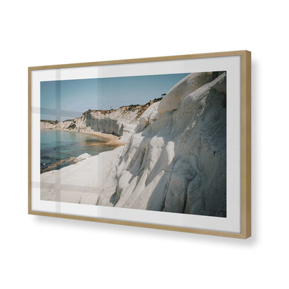 [Color:Brushed Gold], Picture of art in a Brushed Gold frame of the corner