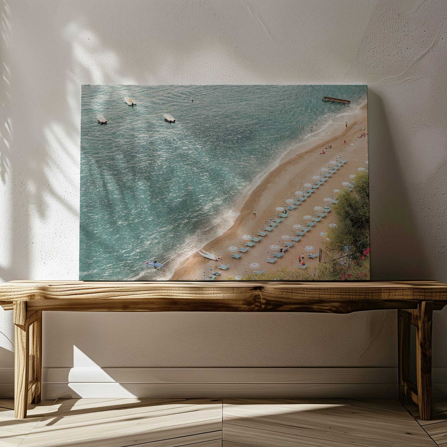 [LIFESTYLE], Picture of art in a room