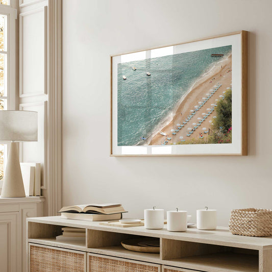[LIFESTYLE], Picture of art in a room