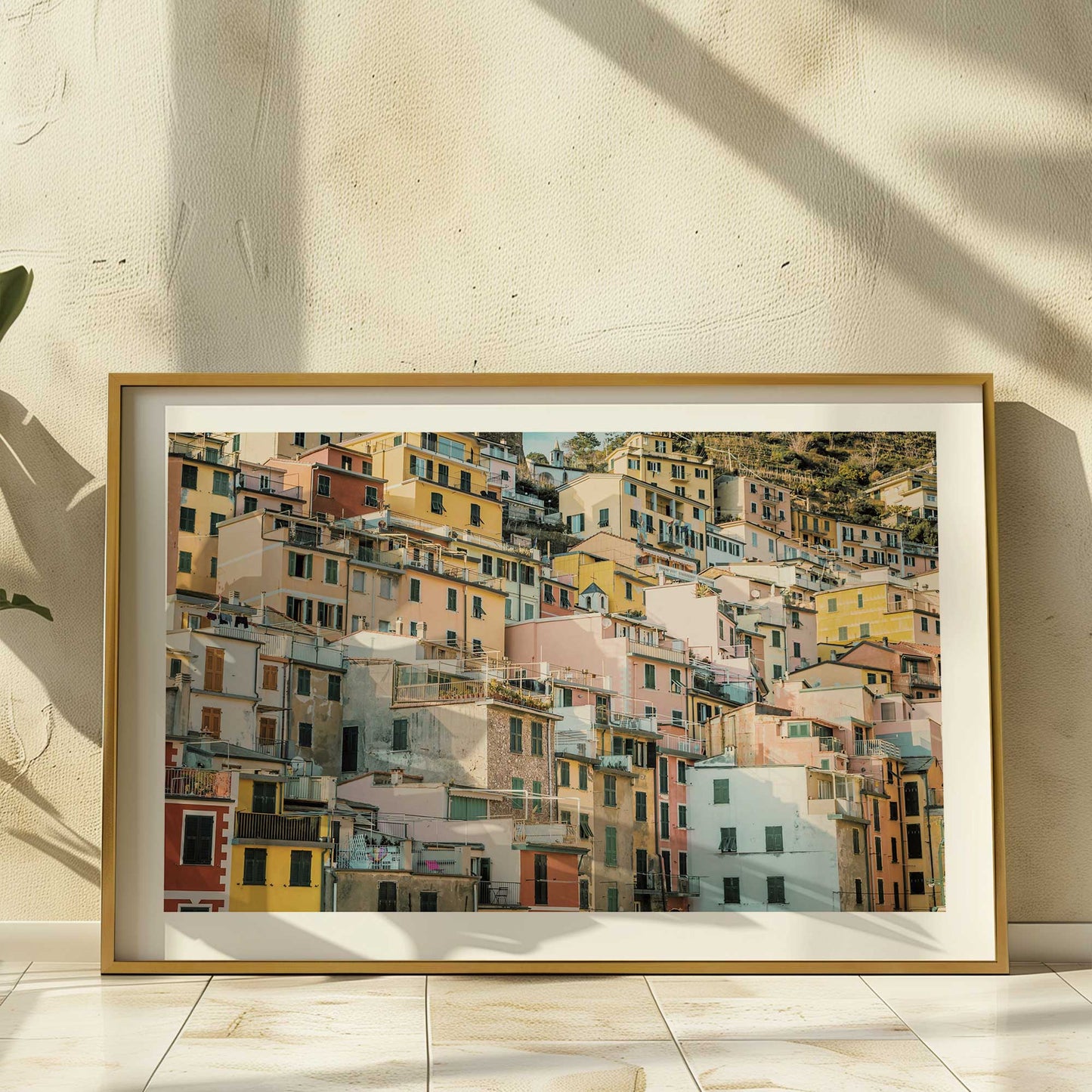 [LIFESTYLE], Picture of art in a room