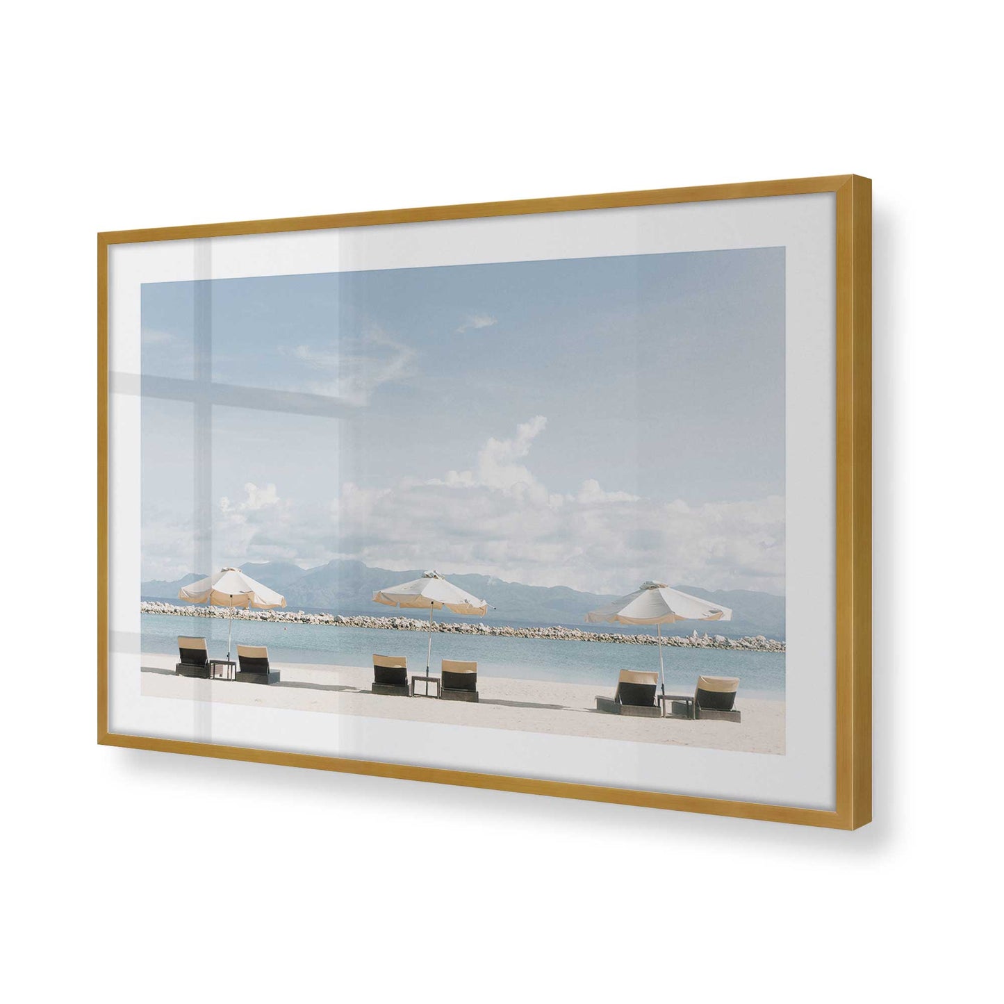 [Color:Polished Gold], Picture of art in a Polished Gold frame of the corner