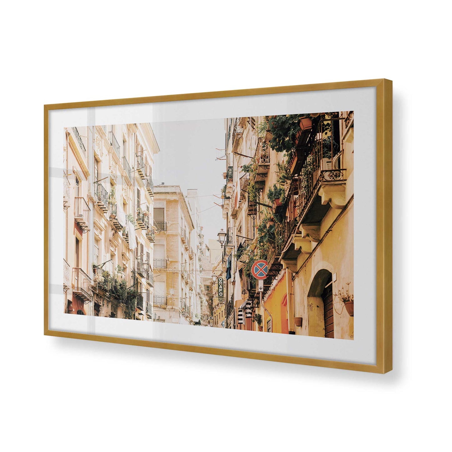 [Color:Polished Gold], Picture of art in a Polished Gold frame of the corner