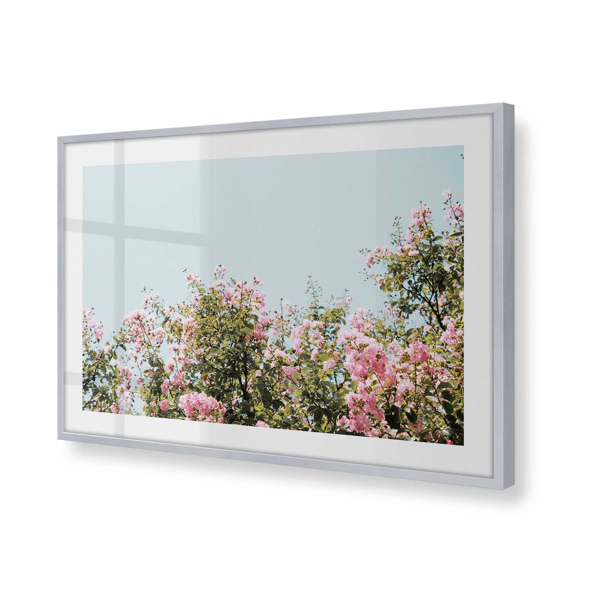 [Color:Polished Chrome], Picture of art in a Polished Chrome frame of the corner